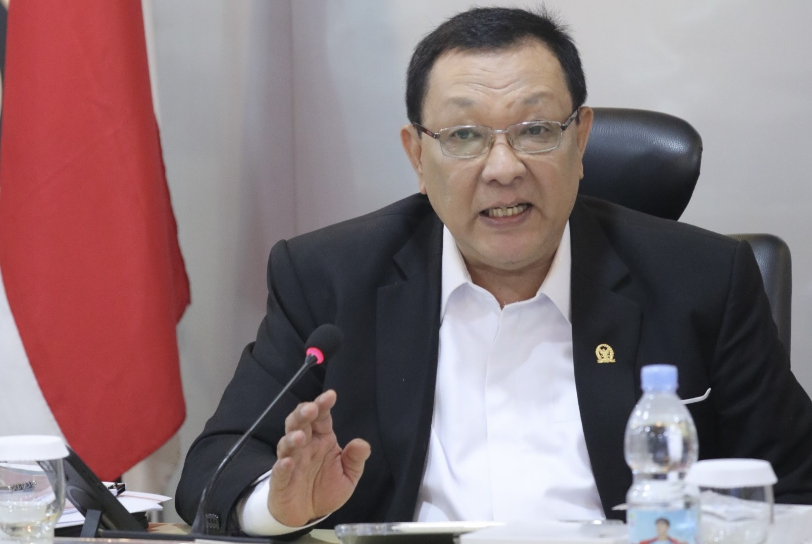 791D1F92-9C89-4506-A78F-5633AA733E46